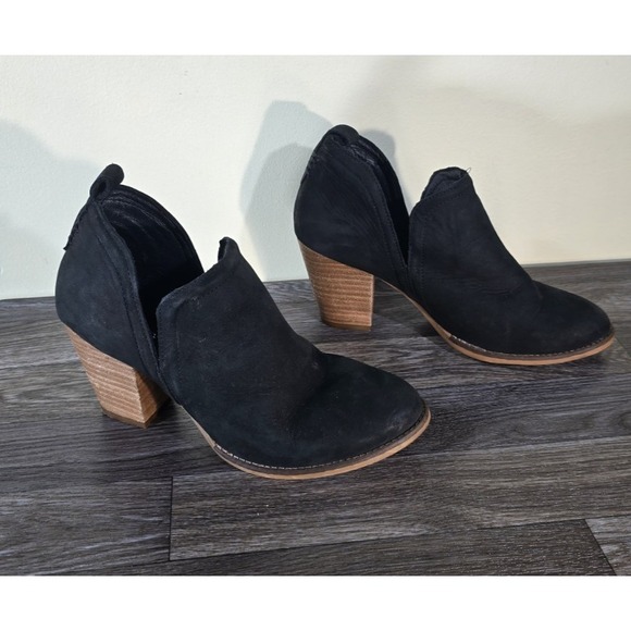 Artisan by Zigi Boots Womens 9 Black Suede Ankle Booties Side‎ Cutout - Picture 1 of 16